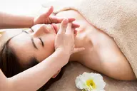 31★70分6880円ハイパーナイフコルギ小顔&首リンパ、肩デコルテ&ドライヘッドスパ