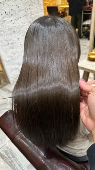 《縮毛矯正》⭐️ゆるい癖の方にオススメ😊1日３名限定✨cut➕縮毛矯正➕髪質改善トリートメント💈