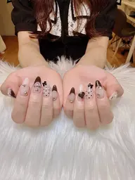 大人気❣️自爪持ち込みデザインネイル 10本(大パーツ6个)❣️ソフトジェルオフ無料+ケア付き