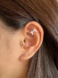 耳つぼジュエリーとネイルのセットです♡御新規様限定で5800円で可能です♡(※ネイルメニューはワンカラーに限ります)