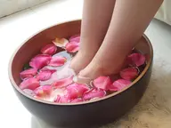 【フット専用】ジェルオフのみ➕人気の丁寧ケア➕極上美爪育ケア《2種類から選べるトリートメント》