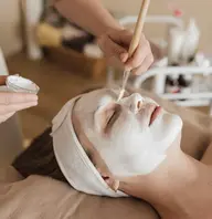 透明感UP⤴フェイシャル☆毛穴水素水洗浄＆美白ホワイトクレイパック(頭皮＆デコルテマッサージ付) 60分