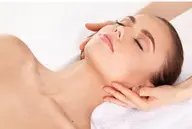 大人気！【陶器肌うるツヤフェイシャルトリートメント】 肌再生・卵肌に！ 60分　肌荒れ、ゴワゴワ肌に！おみやげパック付