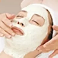 ハーブピーリングカサつきゴワツキ、気になりませんか？潤いを入れながらピーリングします。