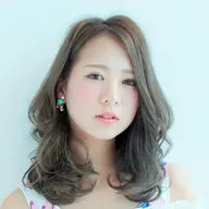 《初回限定》ブリーチonカラー〈カット別シャンプーブロー込〉￥11000