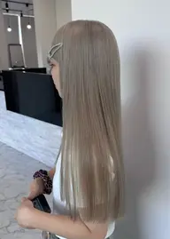 【低ダメージ】ブリーチカラー+艶トリートメント