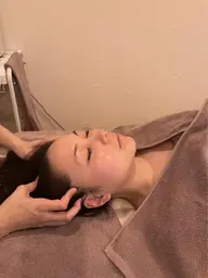 《ドライヘッドスパ+オイル首肩・デコルテ》40分