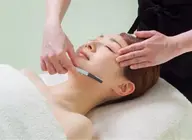 くすみ撃退•透明感UP【顔シェービング(まゆ上/もみあげ/生え際込)¥3000 】　メイクしたままOK♪