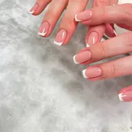 ✋オフ無しフレンチネイル🌐 横浜関内(90分)🫧パラジェル変更+¥1100