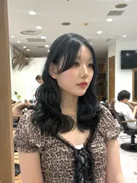 【寒色カラーで冬映え❄️】透明感寒色カラー➕クイックトリートメント✨️