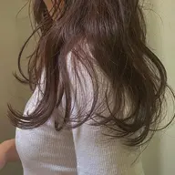 カラー(オーガニックカラーを使用している為、髪の毛とお肌に優しいカラー剤で施術してます🌿)