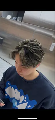 【🎱メンズヘアに大人気🎱】ハイライトカラー