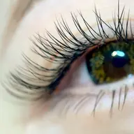 マツエク付け足しにおすすめ👍フラットラッシュ60本オフ込み➰80本6,150円/100本7,250/120本以上も可