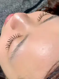 【フラットラッシュ80本/100本】オフ初回無料✨束感コーティング付/LED・カラーOK