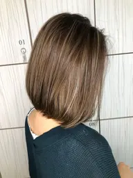 🦋[リラクゼーションシャンプー付き]🦋似合わせカット＋シャンプー！