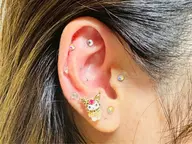 耳ツボジュエリー付け放題