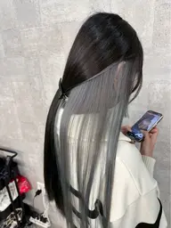 インナー・イヤリングデザインブリーチ＋カラー＋トリートメント