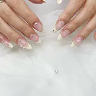 【オフなし】フレンチネイル🩷