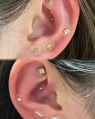 《ヘッドマッサージ付》ラッシュリフト+ブラックティント(コーティング仕上げ込み)+耳ツボジュエリー10粒