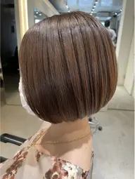 RISKの似合わせカット+ 毛先まで艶やかなナチュラルストレートに！