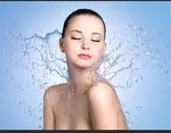 【美白・紫外線ケア】最高濃度のVC配合ホワイトピーリング「イラストリアス」90分￥9,800