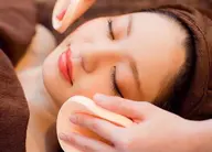 【人気No1👑】うるツヤ美肌お顔脱毛体験