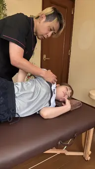 本気の人のみ！本気で変わりたい人のみ！一回で激変！猫背姿勢矯正＋骨盤矯正＋全身骨格矯正✨