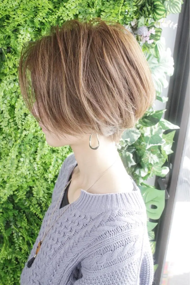 ショート カラー ハイライトカラー ハイライト ショートヘア 吉本 知弘のヘアスタイル