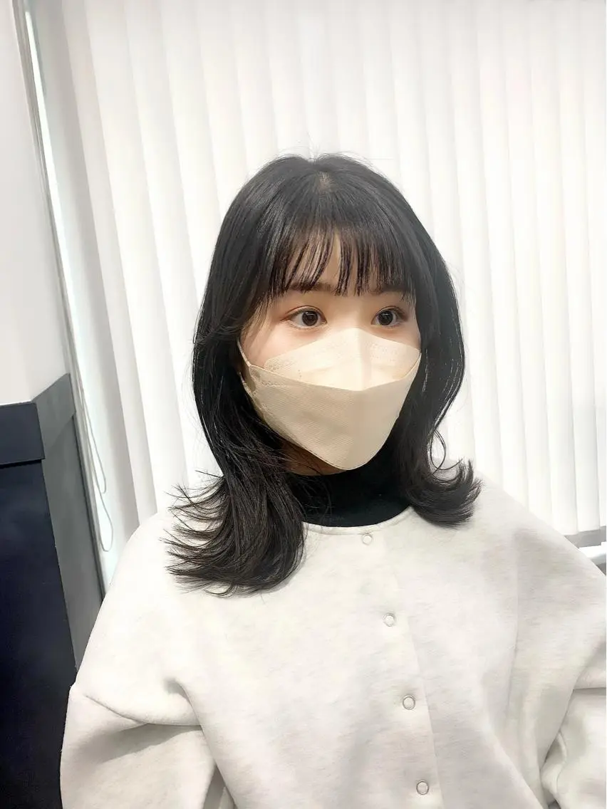 ミディアム カラー パーマ ヘアアレンジ メンズ キッズ ネイル マツエク・マツパ アイブロウ 似合せレイヤー/ 柔らか透明感カラーのヘアスタイル