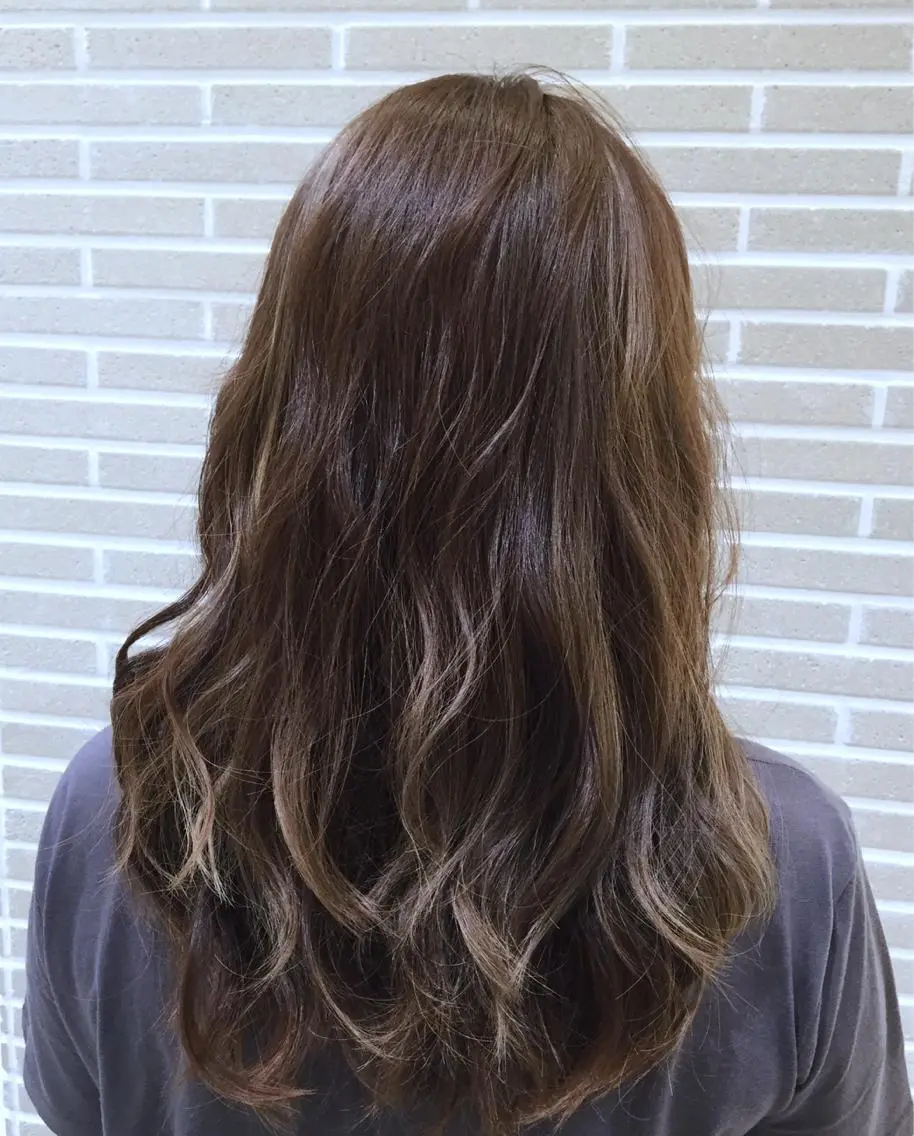 
![セミロング カラー パーマ ハイライトカラー イルミナカラー ハイライト ヘアカラー トリートメント 山北 咲子のヘアスタイル