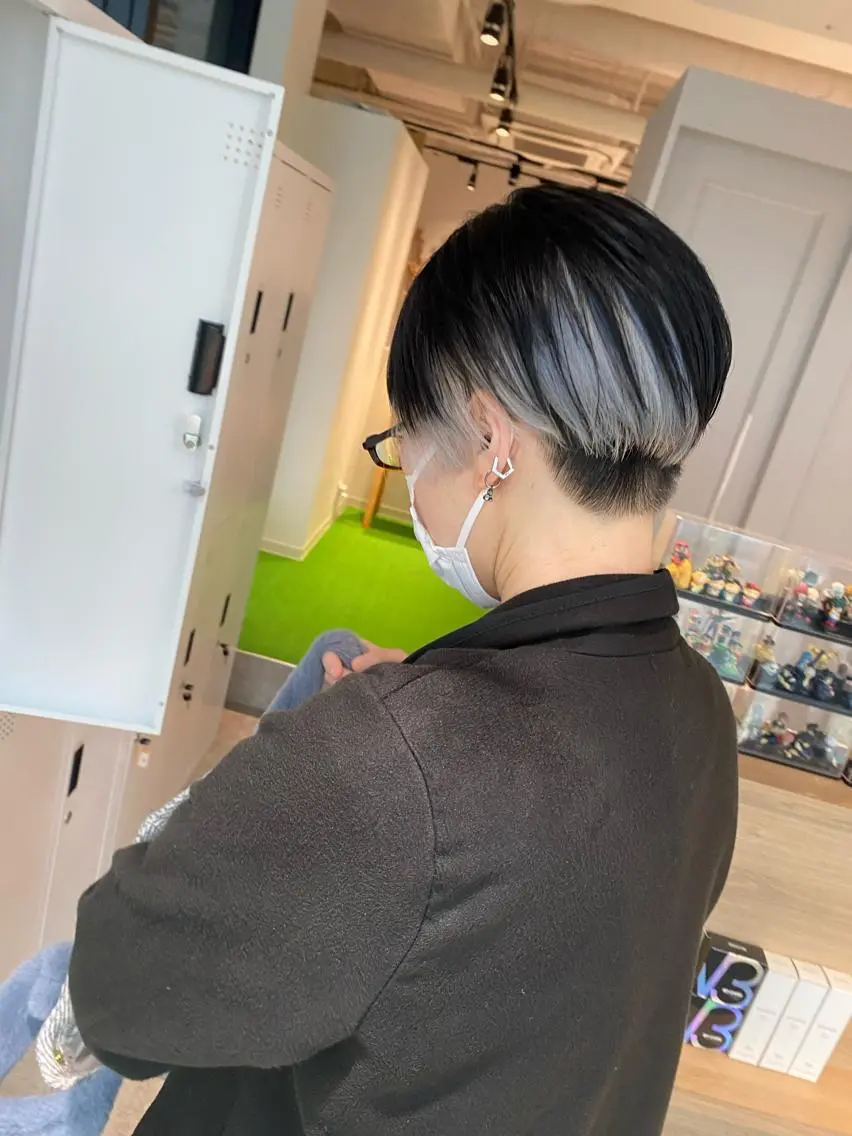 ショート カラー カット ヘアカラー オスズ 🎀´-のヘアスタイル