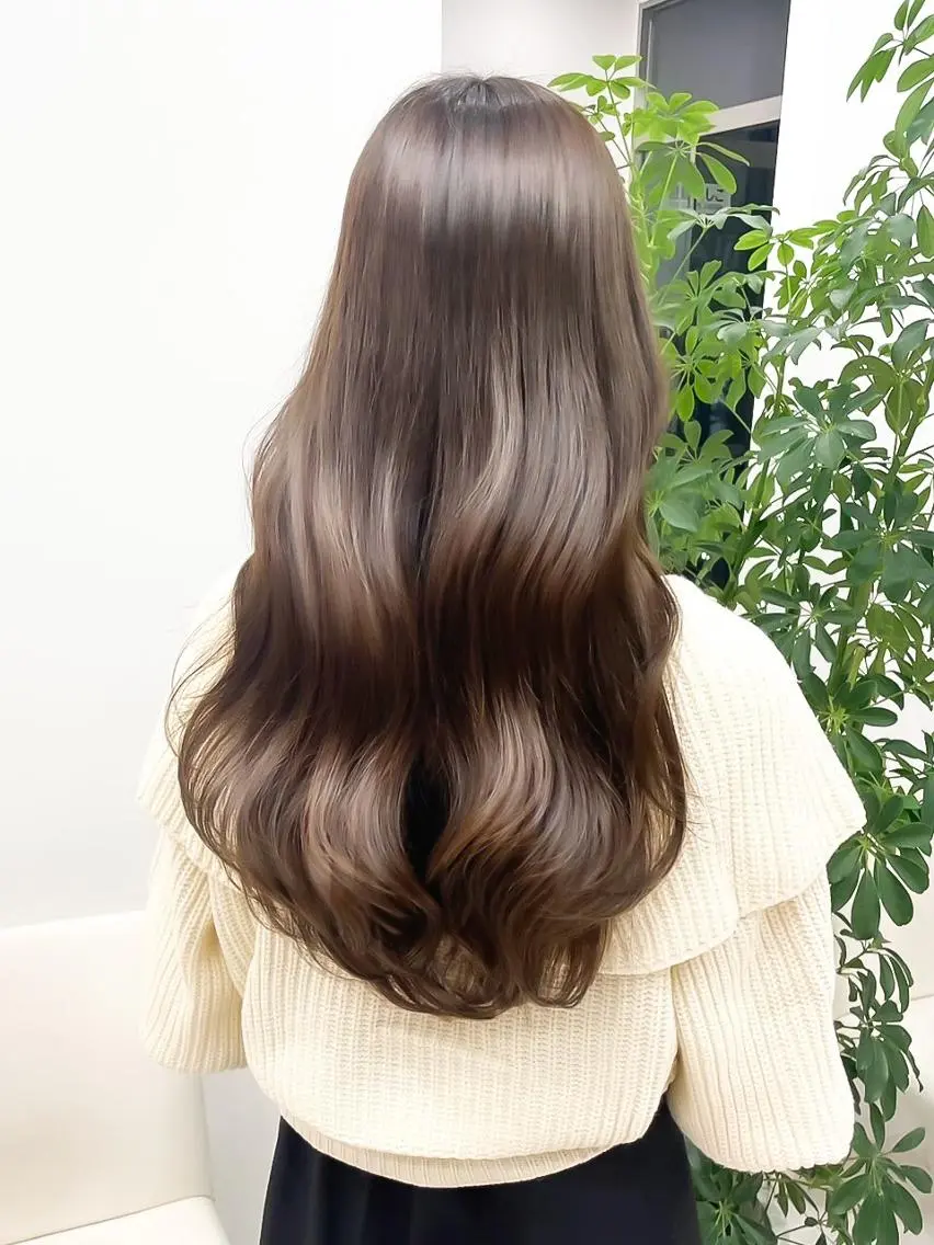 ロング ヘアカラー トリートメント 髪質改善/レイヤー/ 透明感カラー🩶結華のヘアスタイル