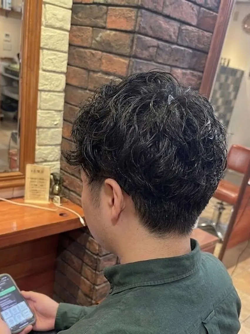 ミディアム カラー ミディアムパーマ 黒髪 カット パーマ トリートメント ヘッドスパ flencia 丸 和博|カットのヘアスタイル