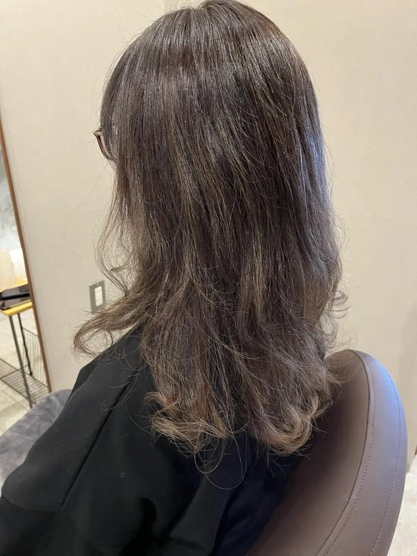 セミロング ハイライト Argo mikiのヘアスタイル
