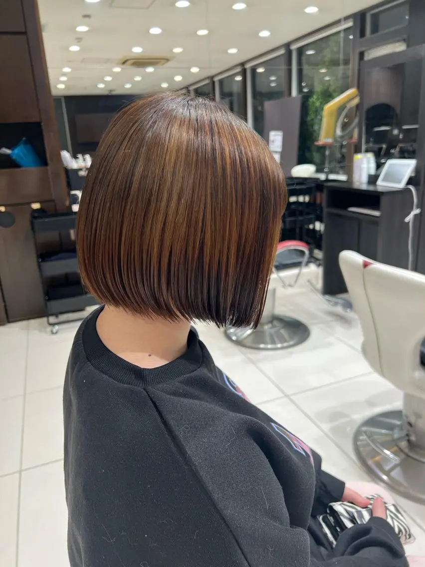 ショート ボブ 下條 真のヘアスタイル