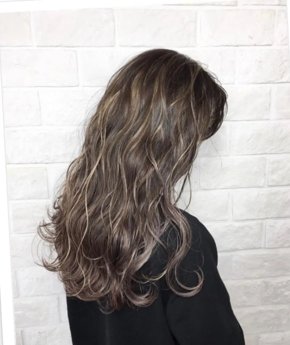 ロング カラー ハイライトカラー 外国人風カラー ハイライト カット ヘアカラー トリートメント アイラッシュ/美容室 個室/瀬戸 一菜のヘアスタイル