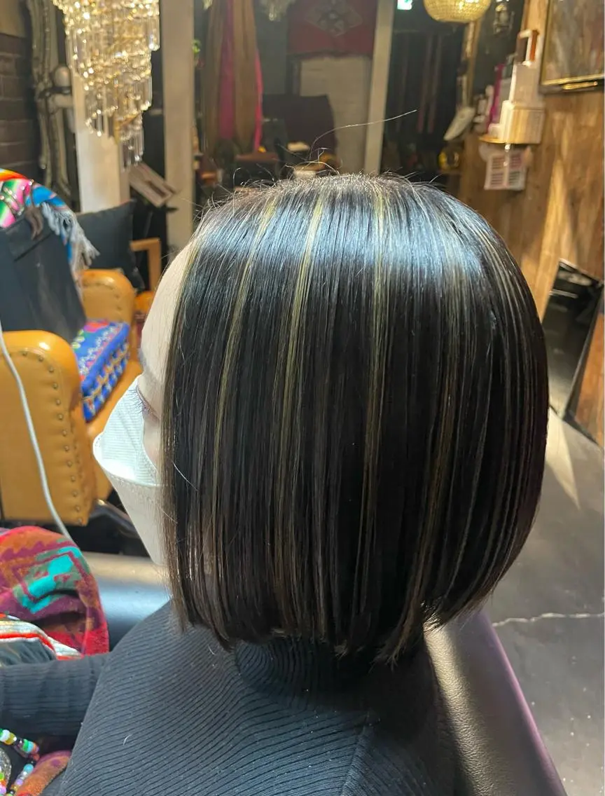 ショート ハイライト ヘアカラー 五十嵐 舞のヘアスタイル
