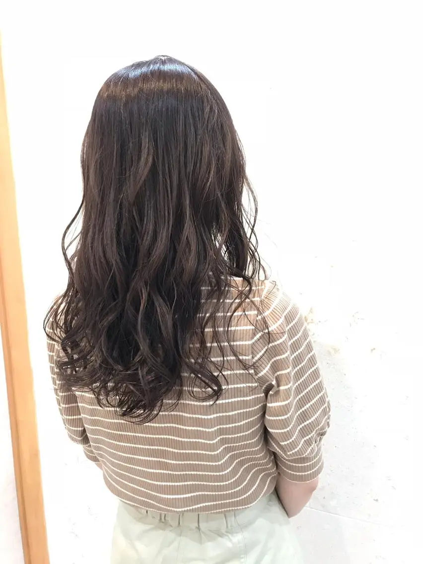 セミロング カラー 髪質改善 高橋 勇樹のヘアスタイル