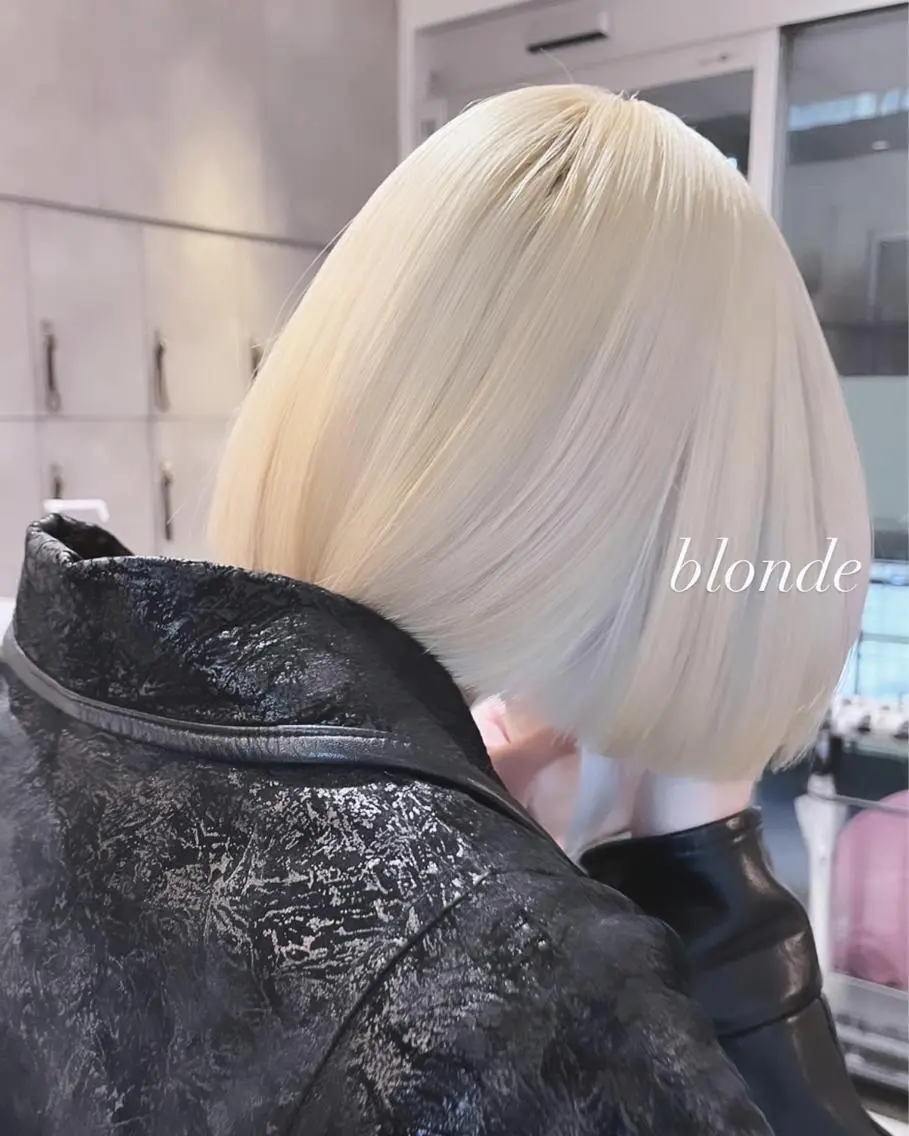 ショート カラー カット ヘアカラー トリートメント ヘアセット 💜ハイトーン💛 マジカルかいちゃんのヘアスタイル