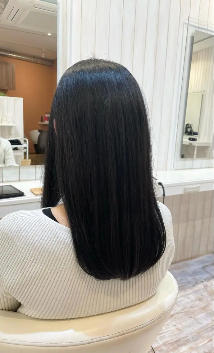 セミロング カラー ブルーカラー ブルージュ カット ヘアカラー トリートメント ☘️当日OK☘️ 鍋島直大のヘアスタイル