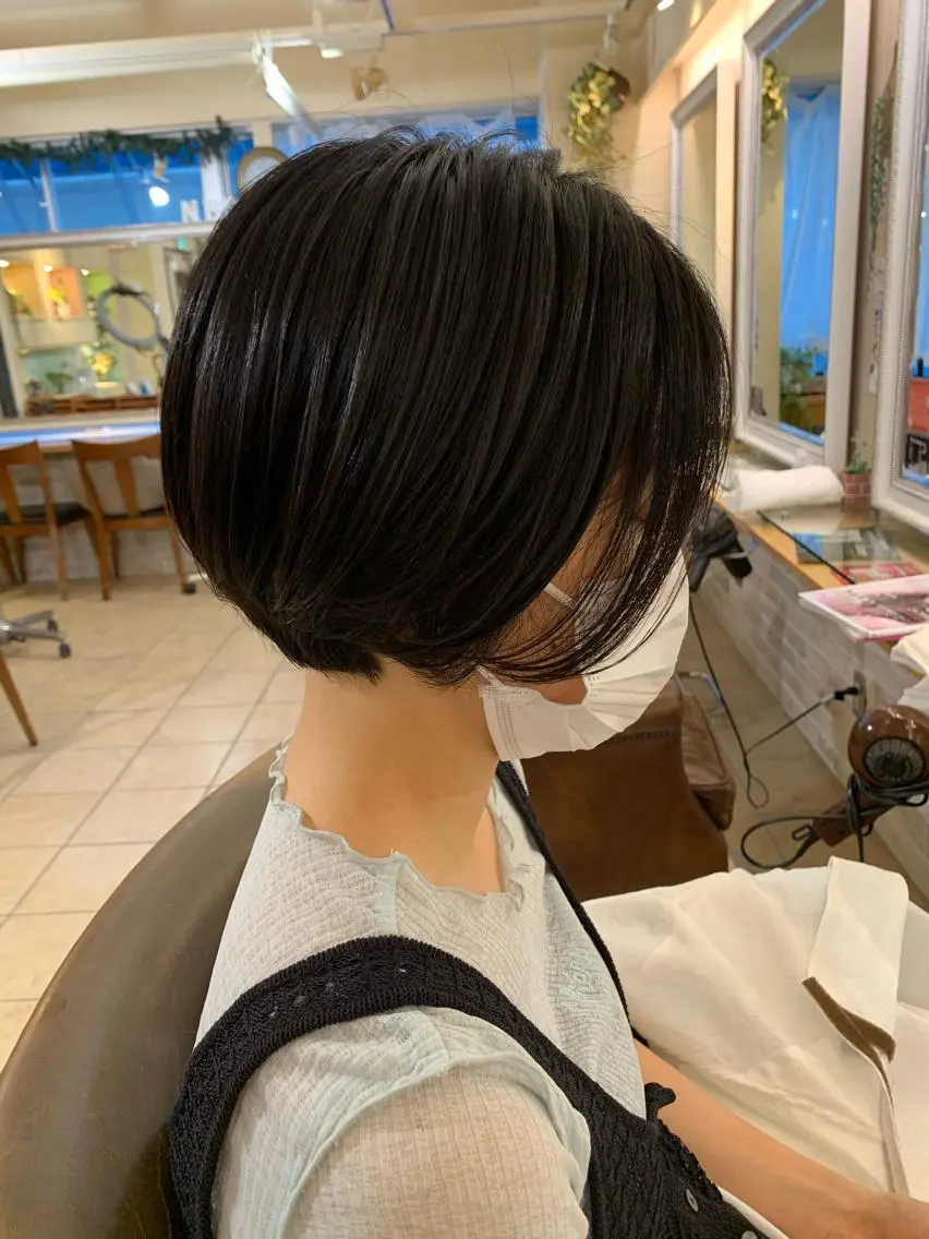 ショート 丸みショート 伸ばしかけ ショートヘア カット 切りっぱなしボブ ソノキユウカのヘアスタイル