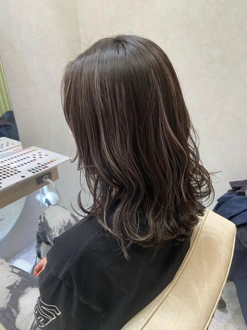 ミディアム カラー 永井 亮のヘアスタイル