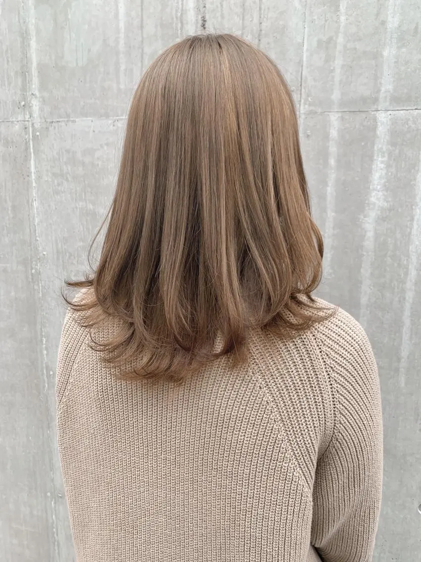 ミディアム カラー ヘアアレンジ ヘアカラー トリートメント yuka .のヘアスタイル