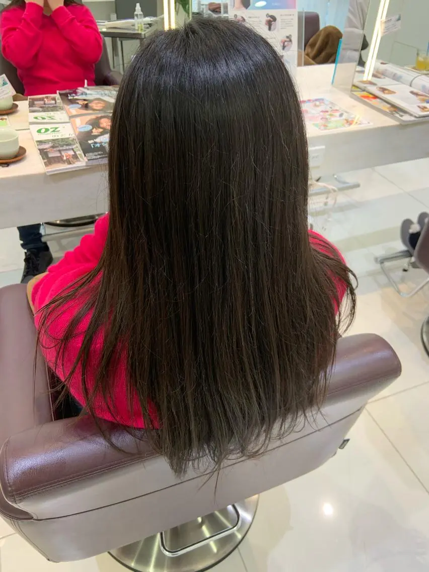 ロング トリートメント ハイトーンカラー🤍 山下 優華のヘアスタイル