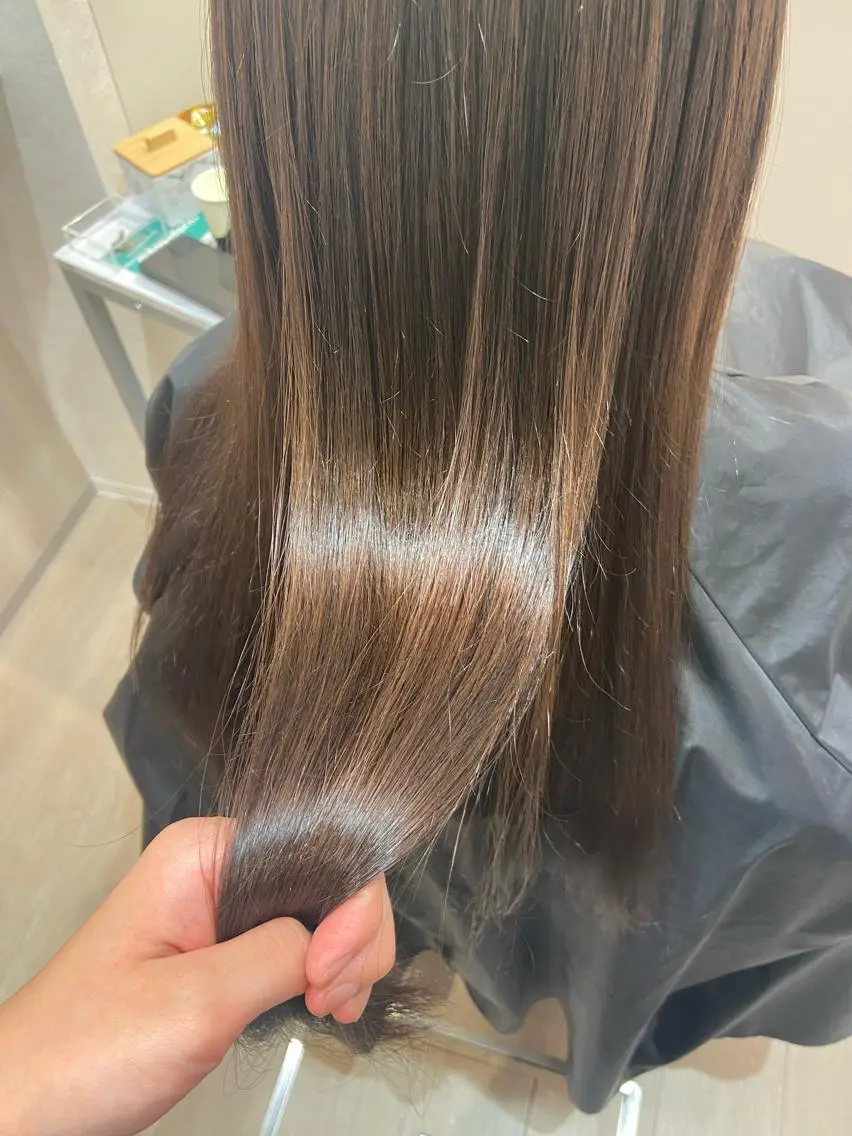 ロング 縮毛矯正 チナツ ,のヘアスタイル