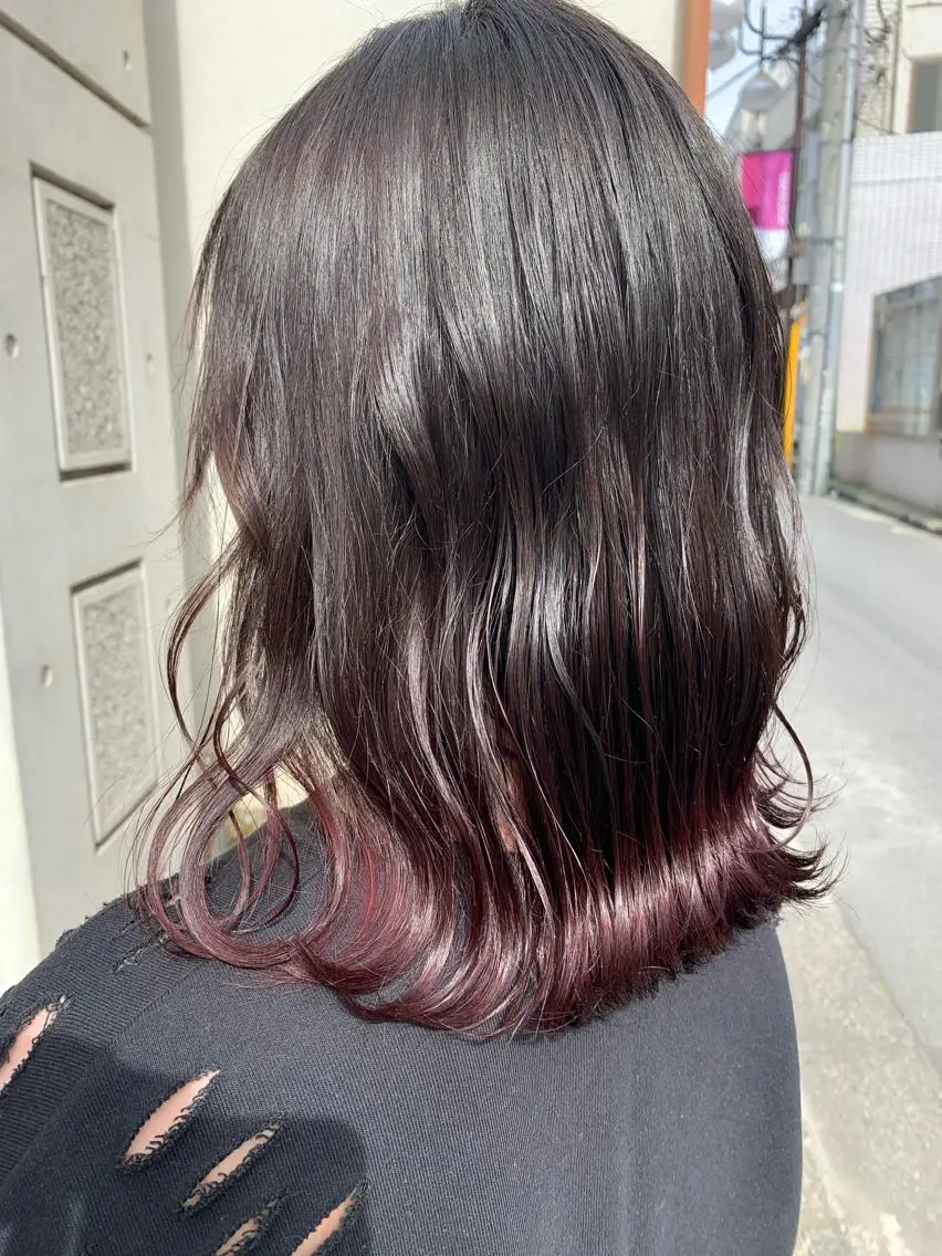 ミディアム カラー 薄田 珠美のヘアスタイル