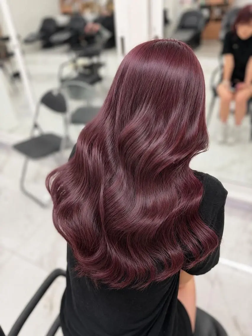 ロング カラー レッドカラー FOCUSJAPAN 烏丸のヘアスタイル