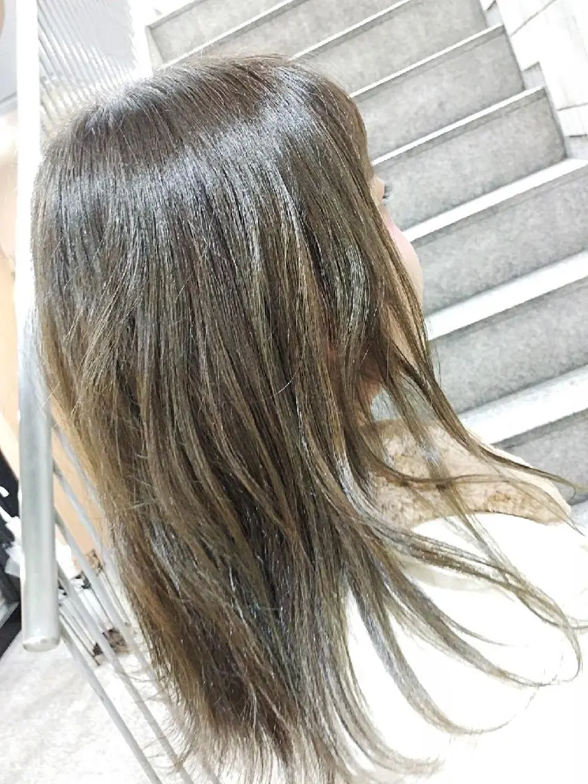 セミロング カラー Cecilhair 店長松本のヘアスタイル