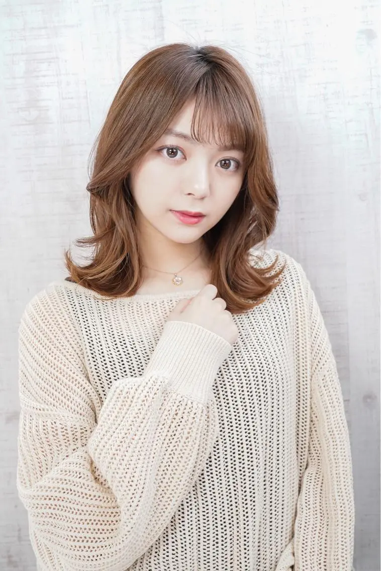 セミロング カラー くびれヘア 学生 トリートメント 韓国ヘア☁️ mitsukiのヘアスタイル