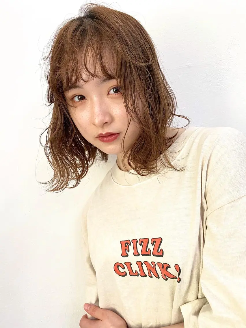 ミディアム カラー パーマ ヘアアレンジ メンズ キッズ ネイル マツエク・マツパ ミディアムパーマ メンズパーマ ナチュラル インナーカラー/ KANAのヘアスタイル